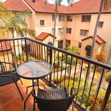 K Resort Surfers Paradise Apartments Голд-Кост Экстерьер фото